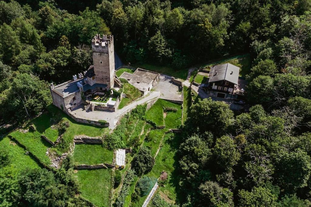 Foppoli Castle, Private 11Th Century Fortress With Panoramic View, Sauna And Hot Tub Overlooking The Valtellina Mazzo di Valtellina Exterior foto