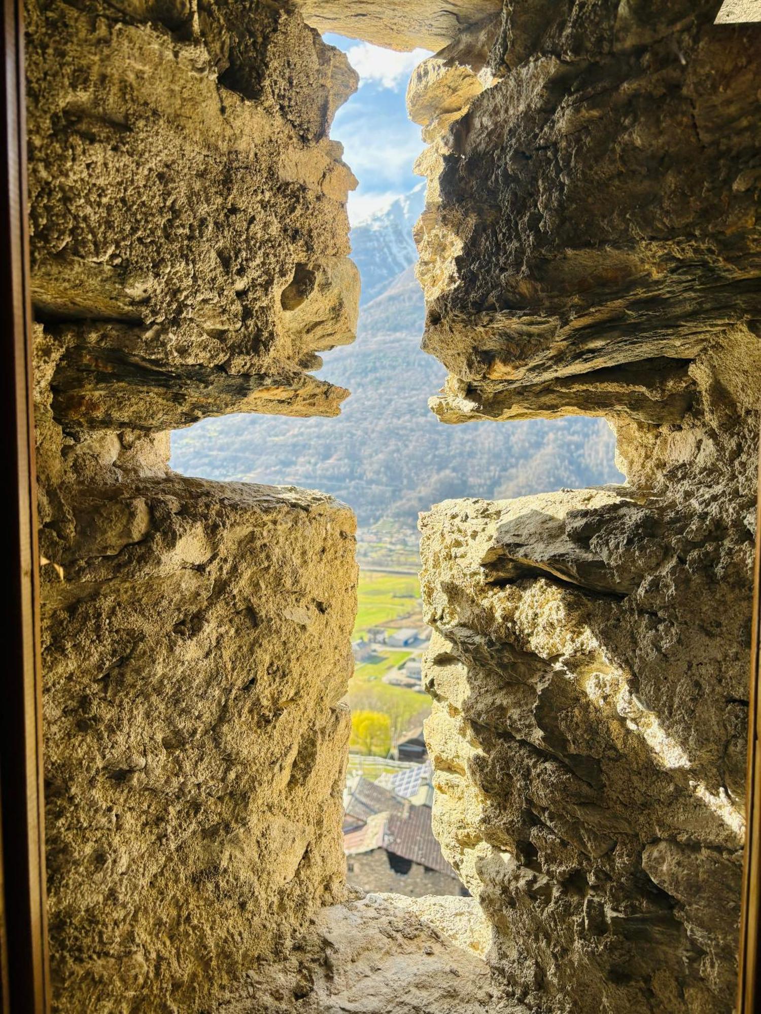 Foppoli Castle, Private 11Th Century Fortress With Panoramic View, Sauna And Hot Tub Overlooking The Valtellina Mazzo di Valtellina Exterior foto